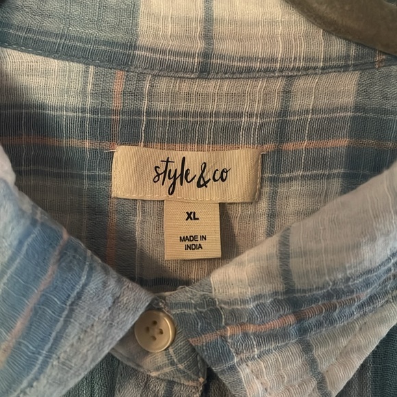 Style & Co gauze light blue and white long sleeve blouse - Picture 2 of 3